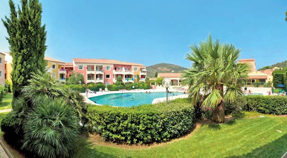 Appartement Piscine Mer Montagne Les Issambres Esterno foto